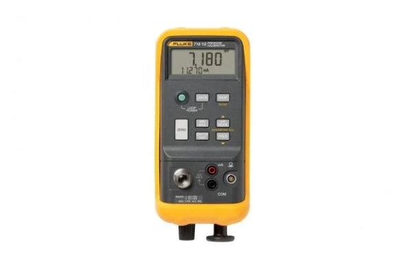 718 Series Pressure Calibrators 1