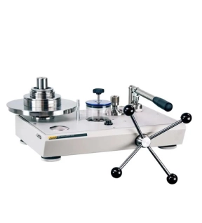 Fluke Calibration P3200 Hydraulic Deadweight Tester